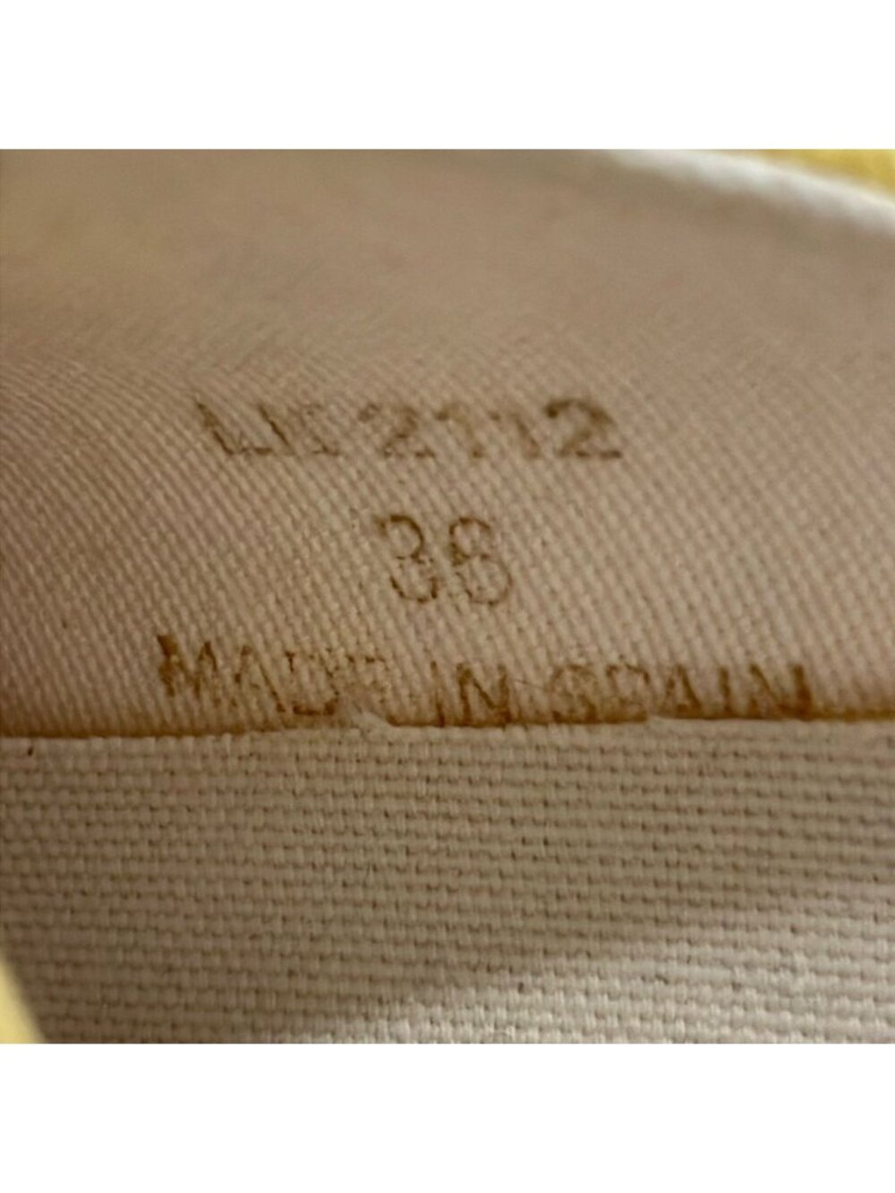 Celine Sneakers 36 Yellow - Picture 6 of 10